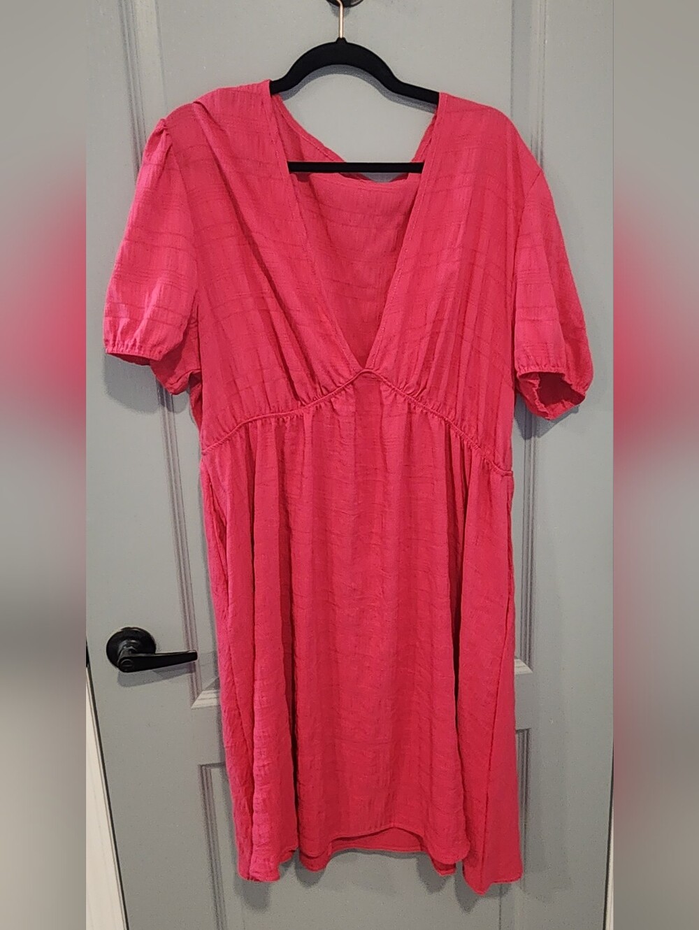 Women's Pink V-Neck Midi Dress